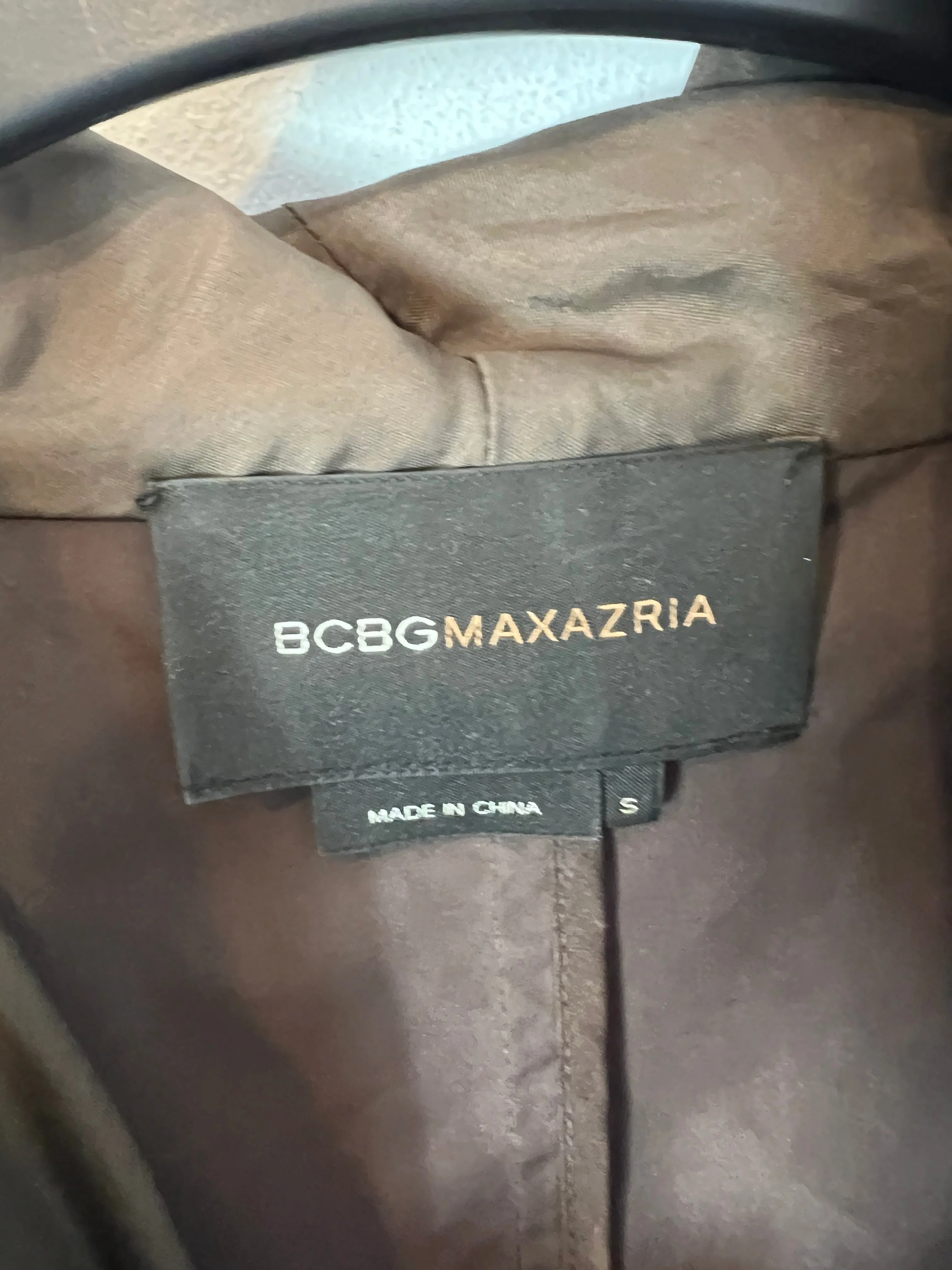 BCBG MAXMARA. Parka marrón cortavientos. T S