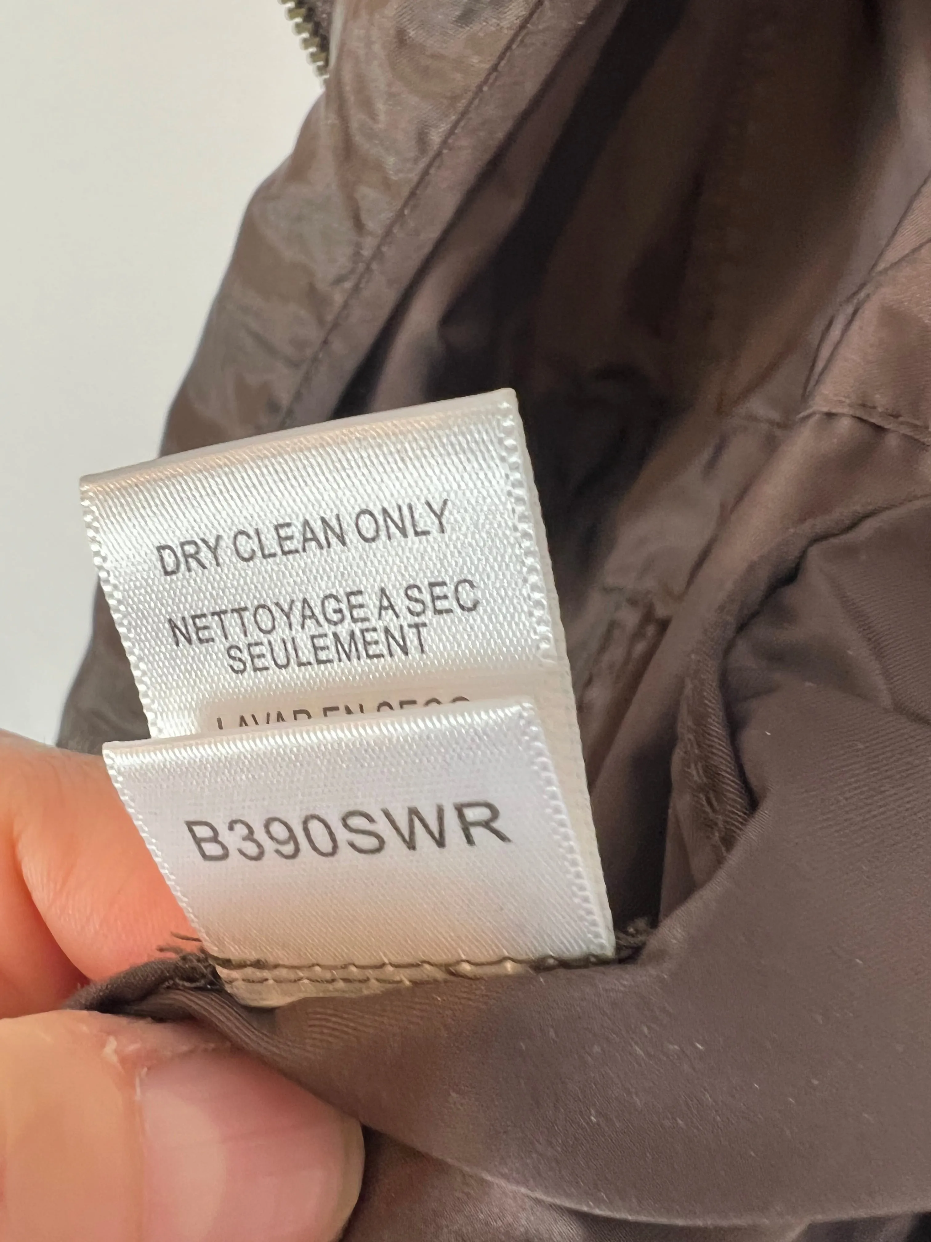 BCBG MAXMARA. Parka marrón cortavientos. T S